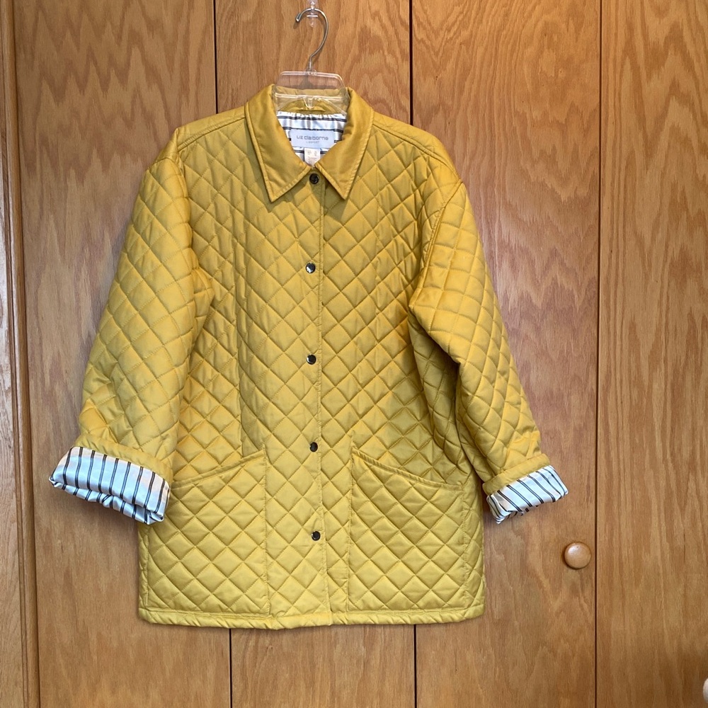 Very nice quilted jacket.
